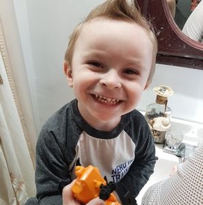 Meet your Posher, Louis